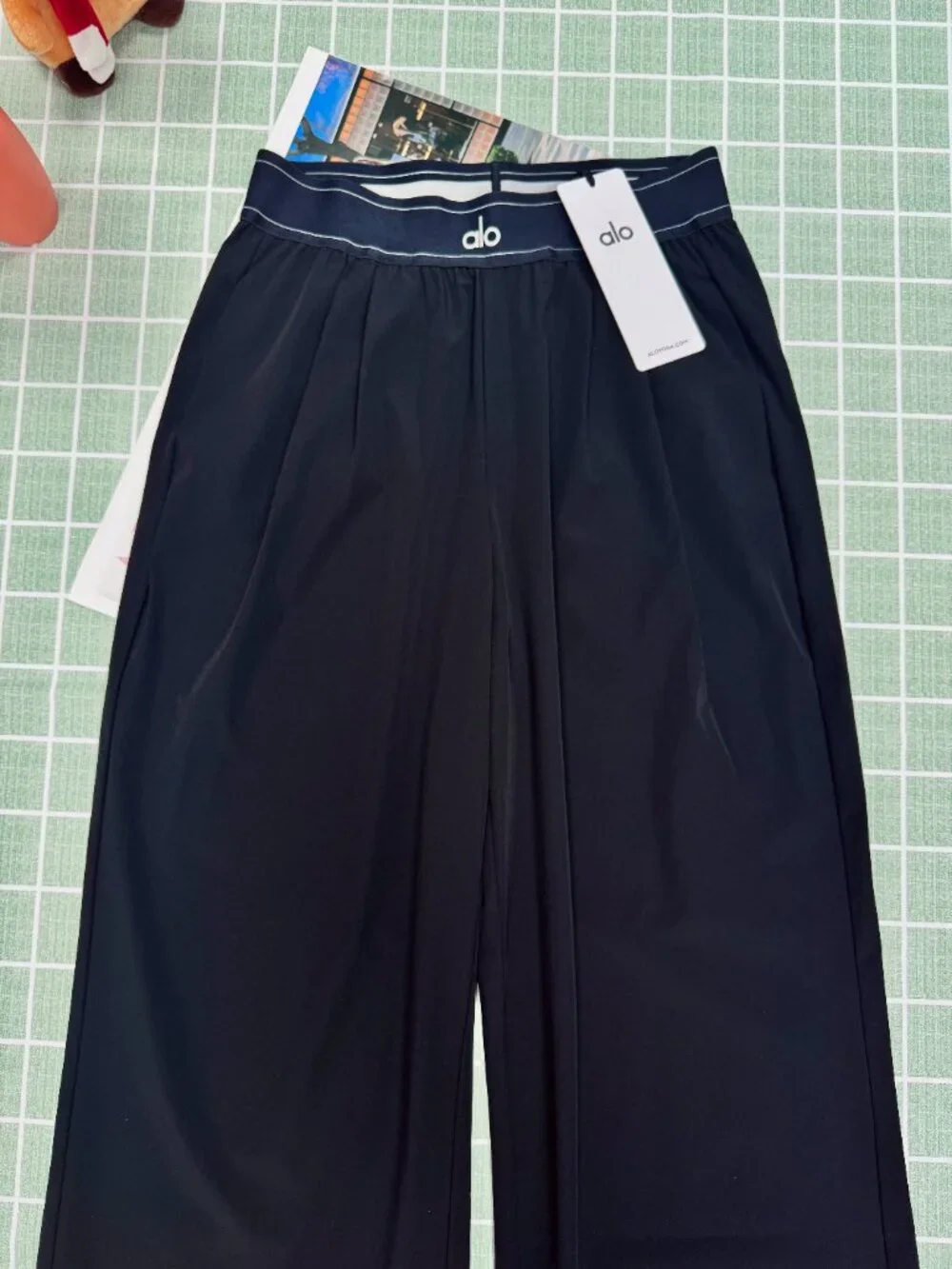 Women's ALO Yoga Suit Up Trouser Black 😉( Regular ) 👖Elastic waistband - Picture 3 of 8